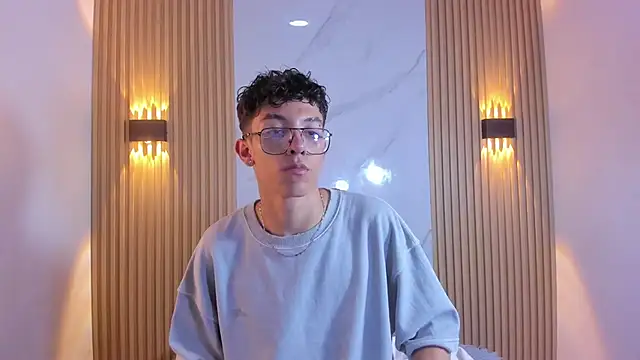 Snapshot of Christopher_Hunter chatting on March 14, 2026, 8:48 pm Christopher Hunter online show from March 14, 2026, 8:48 pm