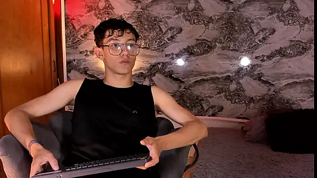 Snapshot of Christopher_Hunter chatting on February 27, 2026, 7:24 pm Christopher Hunter online show from February 27, 2026, 7:24 pm