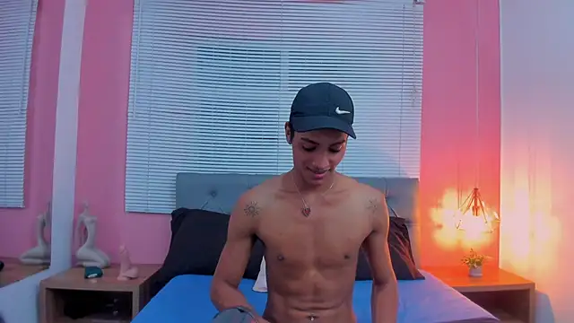 drako18  online show from February 20, 2026, 3:14 am