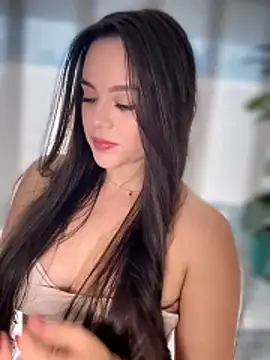 Snapshot of ElleRose- chatting on March 7, 2026, 9:31 pm ElleRose- online show from March 7, 2026, 9:31 pm