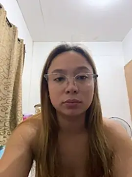 Snapshot of Wild_flower19 chatting on March 14, 2026, 11:16 am Wild flower19 online show from March 14, 2026, 11:16 am