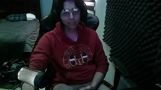 craker6999 online show from February 3, 2026, 12:21 am