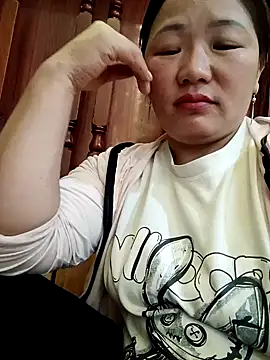 quynhbupbe11 online show from March 20, 2026, 10:38 am