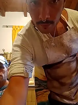 LuxuCum online show from February 4, 2026, 6:58 pm