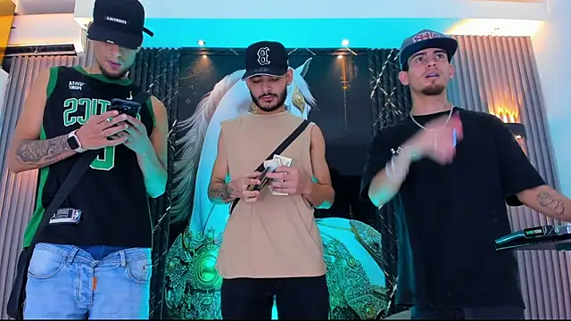 Snapshot of the_knights_of_the_night chatting on February 21, 2026, 4:25 am the knights of the night online show from February 21, 2026, 4:25 am