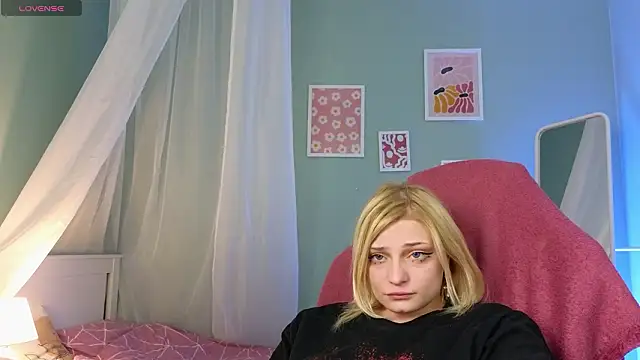 AvaSun online show from March 11, 2026, 1:21 am