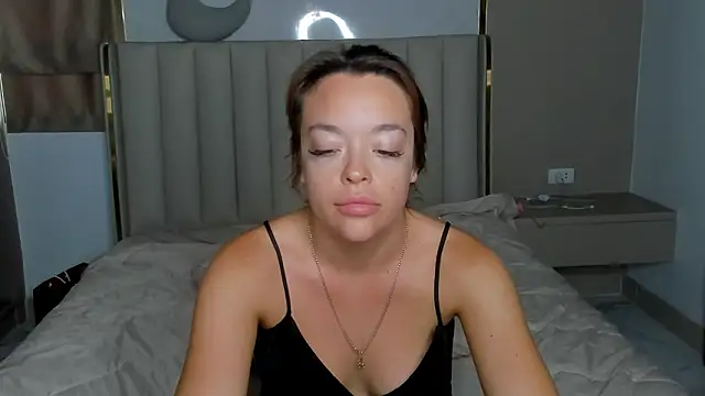 Snapshot of stellaa_quenn chatting on March 9, 2026, 12:14 am stellaa quenn online show from March 9, 2026, 12:14 am