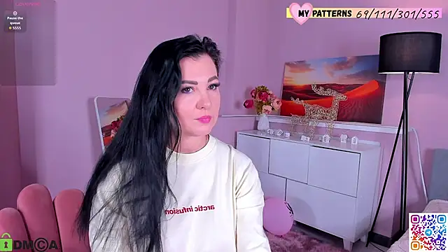 Snapshot of Monika_Martinezz chatting on June 22, 2026, 4:09 am Monika Martinezz online show from June 22, 2026, 4:09 am