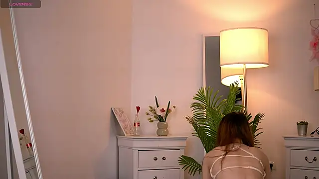 AuraM00n online show from February 26, 2026, 9:59 pm