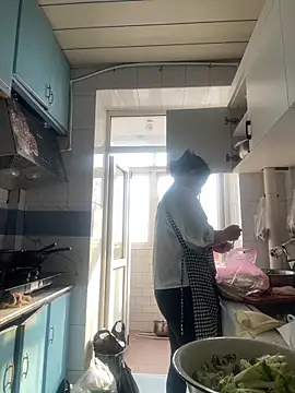 Snapshot of Youyou_12 chatting on March 17, 2026, 12:57 am Youyou 12 online show from March 17, 2026, 12:57 am