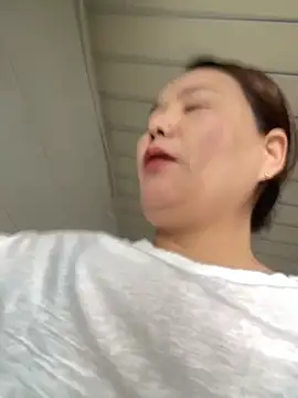 Snapshot of Youyou_12 chatting on March 5, 2026, 12:51 am Youyou 12 online show from March 5, 2026, 12:51 am