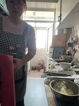 Snapshot of Youyou_12 chatting on March 10, 2026, 5:44 am Youyou 12 online show from March 10, 2026, 5:44 am