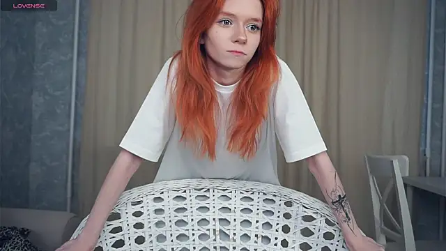 Snapshot of TarynPalek chatting on February 9, 2026, 6:22 am TarynPalek online show from February 9, 2026, 6:22 am