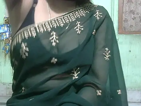 Angelishere01 online show from February 8, 2026, 6:05 pm