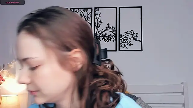 MalvinaTrafford online show from February 18, 2026, 9:00 pm