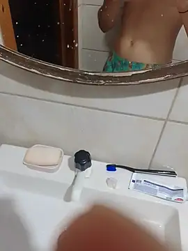 Snapshot of ONixCris chatting on March 2, 2026, 2:45 am ONixCris online show from March 2, 2026, 2:45 am