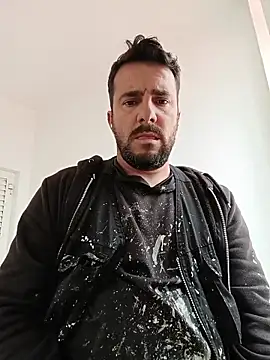 NatanCasad0 online show from April 7, 2026, 2:41 pm