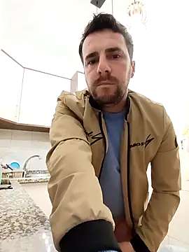 NatanCasad0 online show from February 5, 2026, 6:53 am