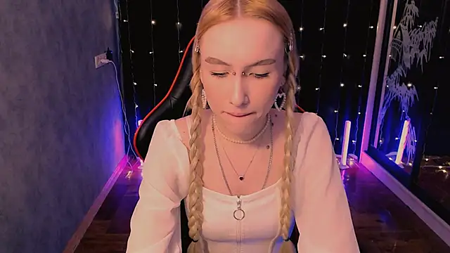 Snapshot of crybambi chatting on March 18, 2026, 7:33 am crybambi online show from March 18, 2026, 7:33 am