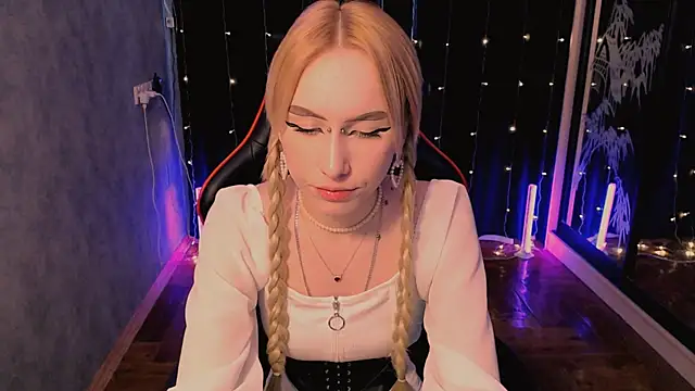 Snapshot of crybambi chatting on March 14, 2026, 7:36 am crybambi online show from March 14, 2026, 7:36 am