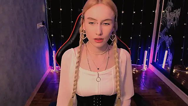 Snapshot of crybambi chatting on March 16, 2026, 10:08 am crybambi online show from March 16, 2026, 10:08 am