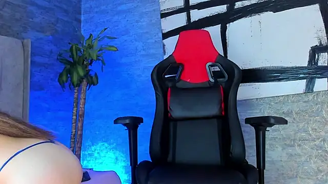 IsabellaRossi  online show from March 7, 2026, 11:49 am