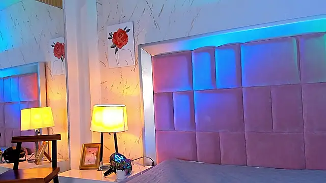 Tifanny Rossel online show from February 2, 2026, 4:50 pm