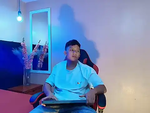 AlexDuMontt online show from February 20, 2026, 3:14 am