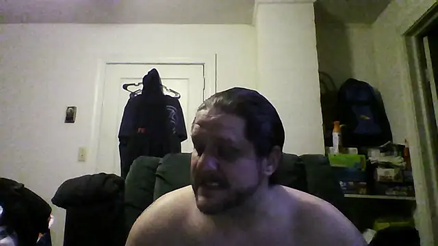 Snapshot of Demon2182 chatting on February 15, 2026, 6:14 am Demon2182 online show from February 15, 2026, 6:14 am