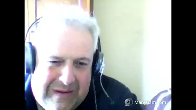 swichcassanesi online show from February 21, 2026, 1:02 pm