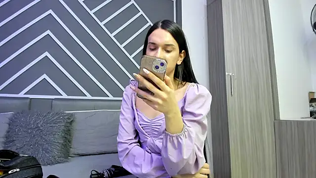 Jessica Boyer online show from July 11, 2026, 11:05 pm