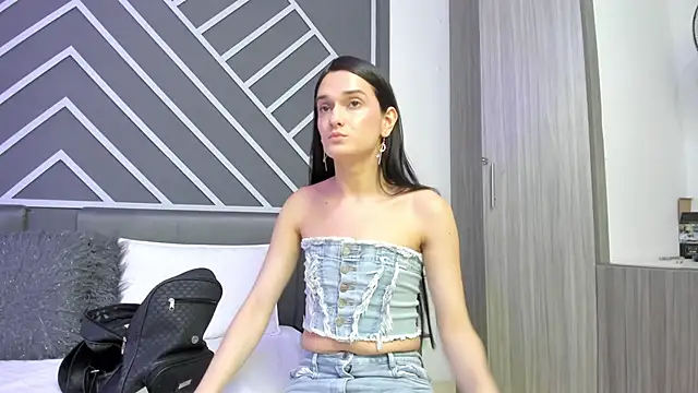 Jessica Boyer online show from June 30, 2026, 7:58 pm