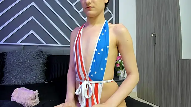 Jessica Boyer online show from July 9, 2026, 9:47 pm