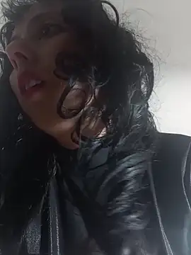 Eva Err online show from February 5, 2026, 9:54 pm