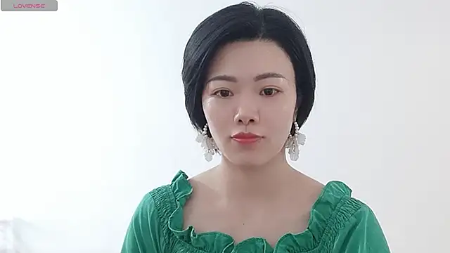 Nikishine online show from June 5, 2026, 3:33 am