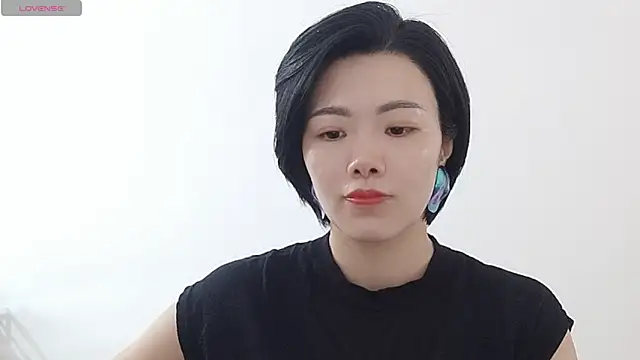 Nikishine online show from June 12, 2026, 4:10 am