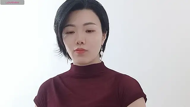 Nikishine online show from June 8, 2026, 4:57 am