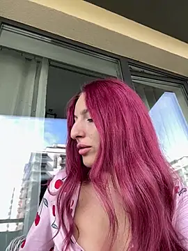 Snapshot of CrystalRedd chatting on July 15, 2026, 6:42 am CrystalRedd online show from July 15, 2026, 6:42 am