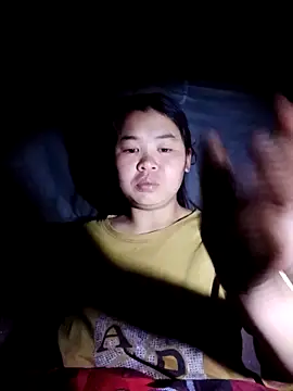 Jyllyy online show from February 1, 2026, 7:45 pm