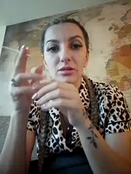 LannaQuinn online show from February 2, 2026, 9:19 am