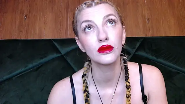 LannaQuinn online show from February 26, 2026, 3:39 am