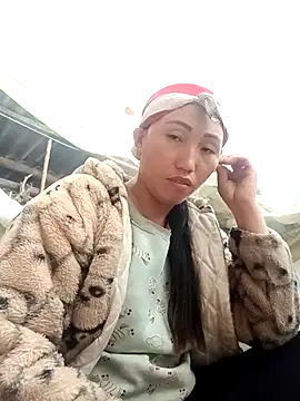 hot-luna- online show from February 3, 2026, 7:13 am