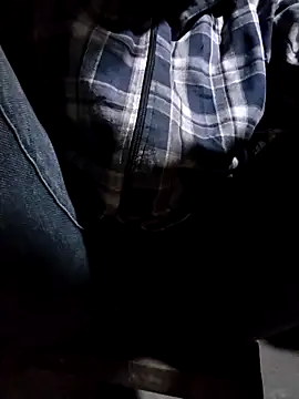 Snapshot of Bella-222 chatting on March 11, 2026, 11:59 am Bella-222 online show from March 11, 2026, 11:59 am