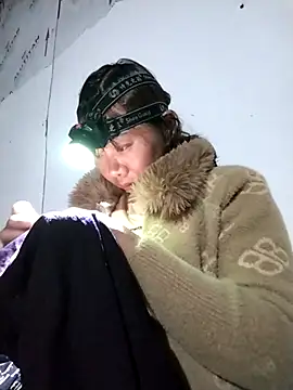 Snapshot of Bella-222 chatting on March 8, 2026, 2:09 pm Bella-222 online show from March 8, 2026, 2:09 pm