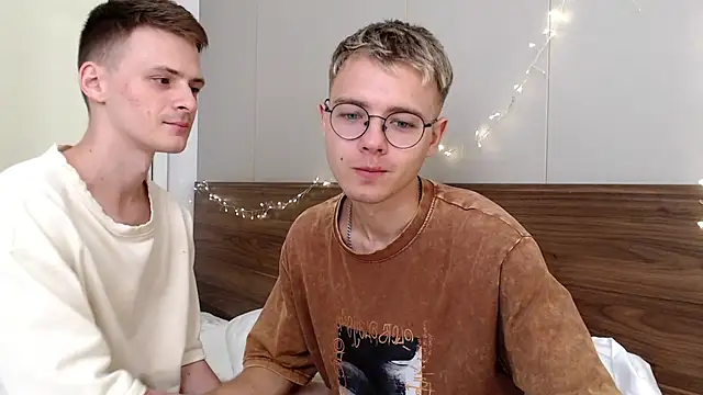 NikiKerryCum online show from March 14, 2026, 1:39 pm