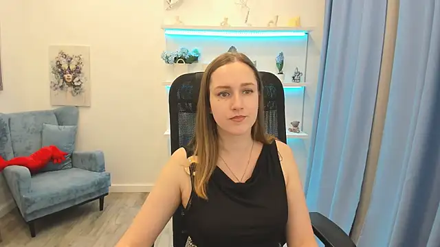 CaseyTerini online show from June 17, 2026, 4:23 am