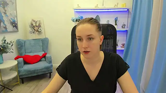 Snapshot of CaseyTerini chatting on March 25, 2026, 3:17 am CaseyTerini online show from March 25, 2026, 3:17 am