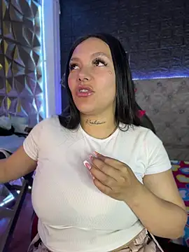 Miia  Taylor online show from June 24, 2026, 3:16 am