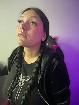 Miia  Taylor online show from February 5, 2026, 2:18 am