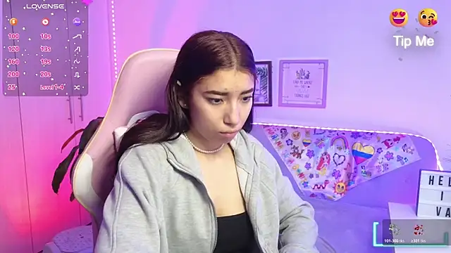 Sofiagomez777 online show from March 9, 2026, 11:58 am